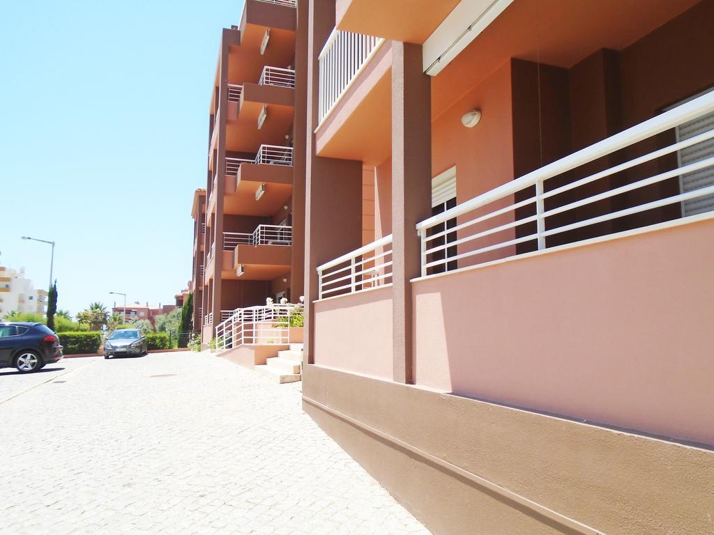 Algarve Sun Apartment Litoralmar Portimao Bagian luar foto